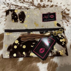 NWT Makeup Junkie Size Small